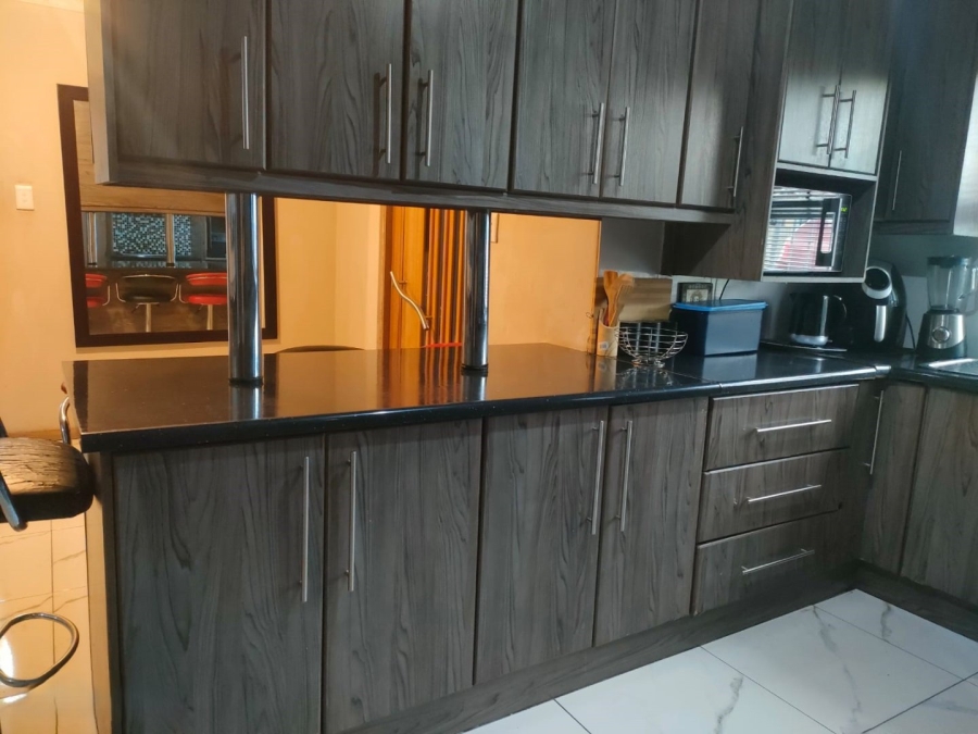 3 Bedroom Property for Sale in Kwamagxaki Eastern Cape